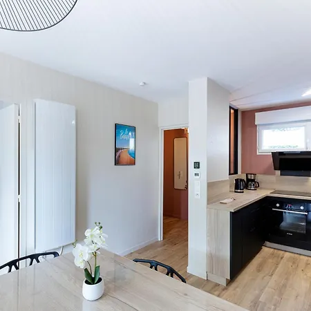 Apartment Superbe Terrasse Et - La A Pied - 4pers. Guerande