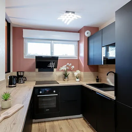 Superbe Terrasse Et - La A Pied - 4pers. Apartment *